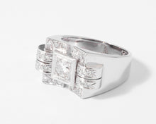 Charger l&#39;image dans la galerie, Bague tank en or gris et diamant
