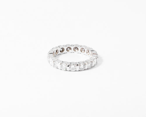 Alliance américaine en or gris et diamant taille brillant
