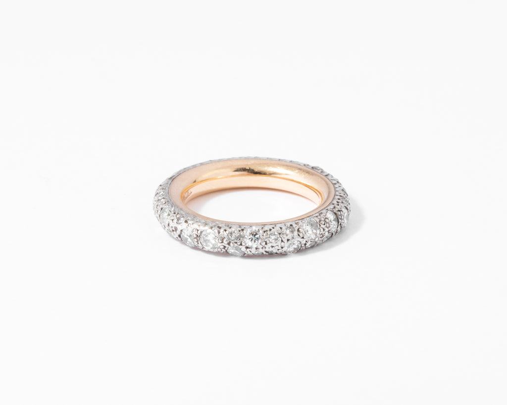 Alliance en or gris et diamant de la maison Pomellato collection Tango