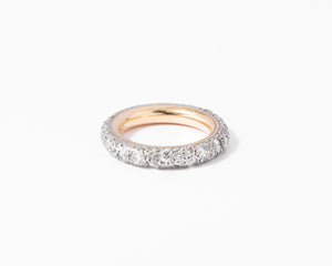 Alliance en or gris et diamant de la maison Pomellato collection Tango
