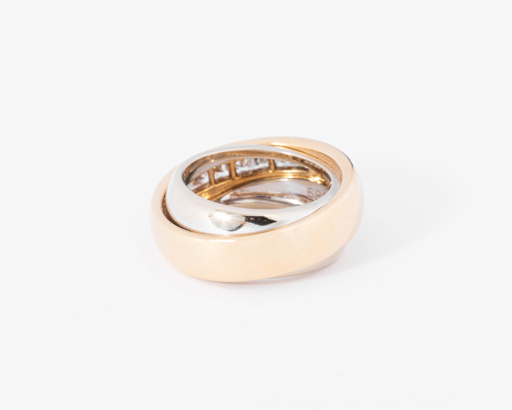 Bague jonc signée Cartier bi-colore en diamants princesses