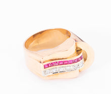 Charger l&#39;image dans la galerie, Bague tank en or rose,diamant et rubis  de synthèses
