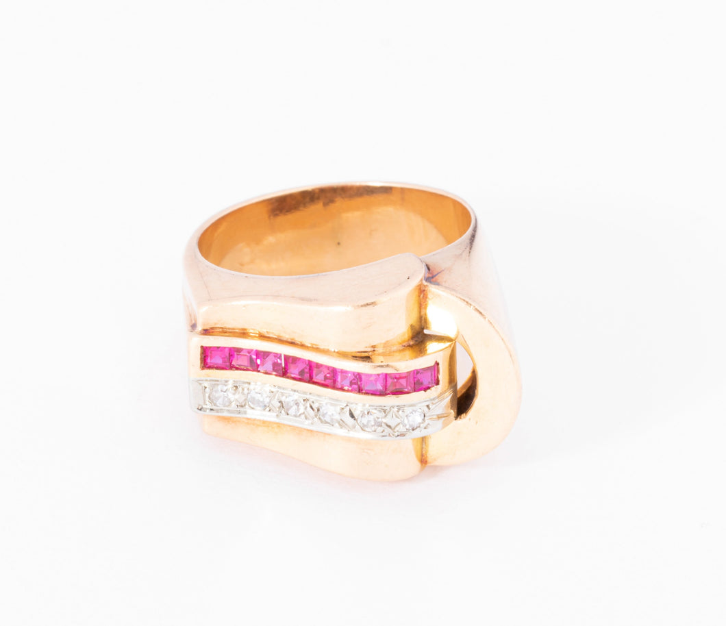 Bague tank en or rose,diamant et rubis  de synthèses