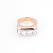 Charger l&#39;image dans la galerie, Bague chevalière ornée de diamant
