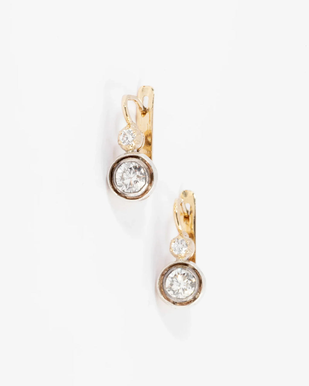 Boucles d'oreilles dormeuses or et diamants