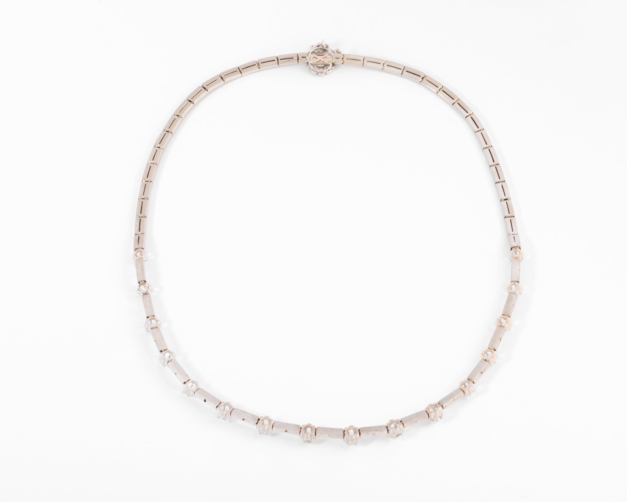 collier en diamant et or gris des 1960
