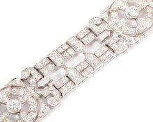 Charger l&#39;image dans la galerie, Bracelet Art Déco en platine entièrement pavé de diamant
