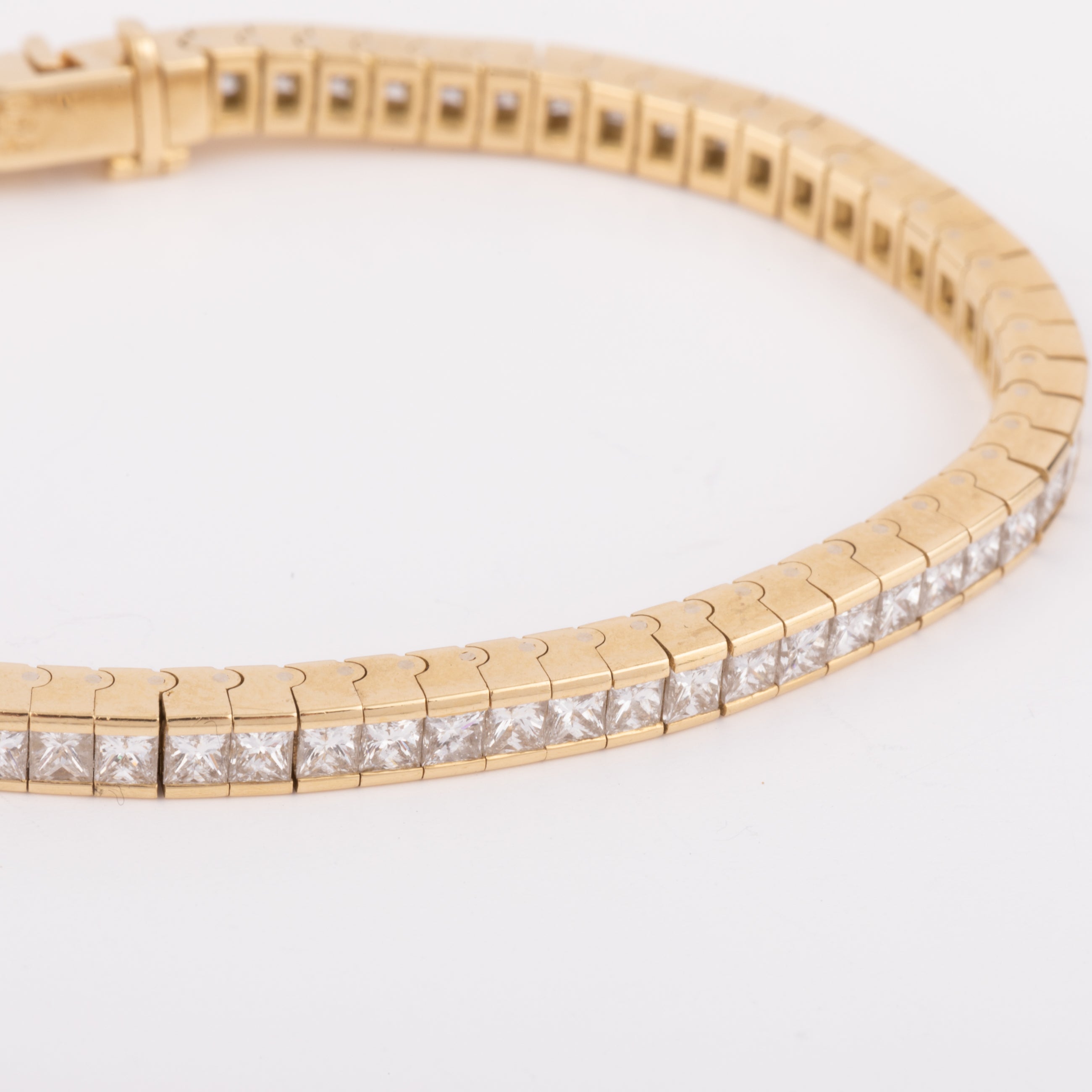 Bracelet riviere diamant taille princesse
