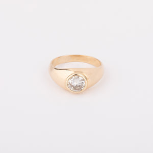 Bague solitaire sur or jaune diamant demi taille