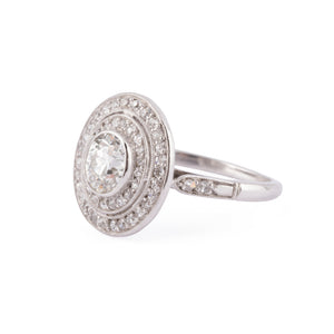 Bague double entourage en platine et diamants