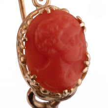 Charger l&#39;image dans la galerie, Boucles d&#39;oreilles en corail sur or jaune Nap III
