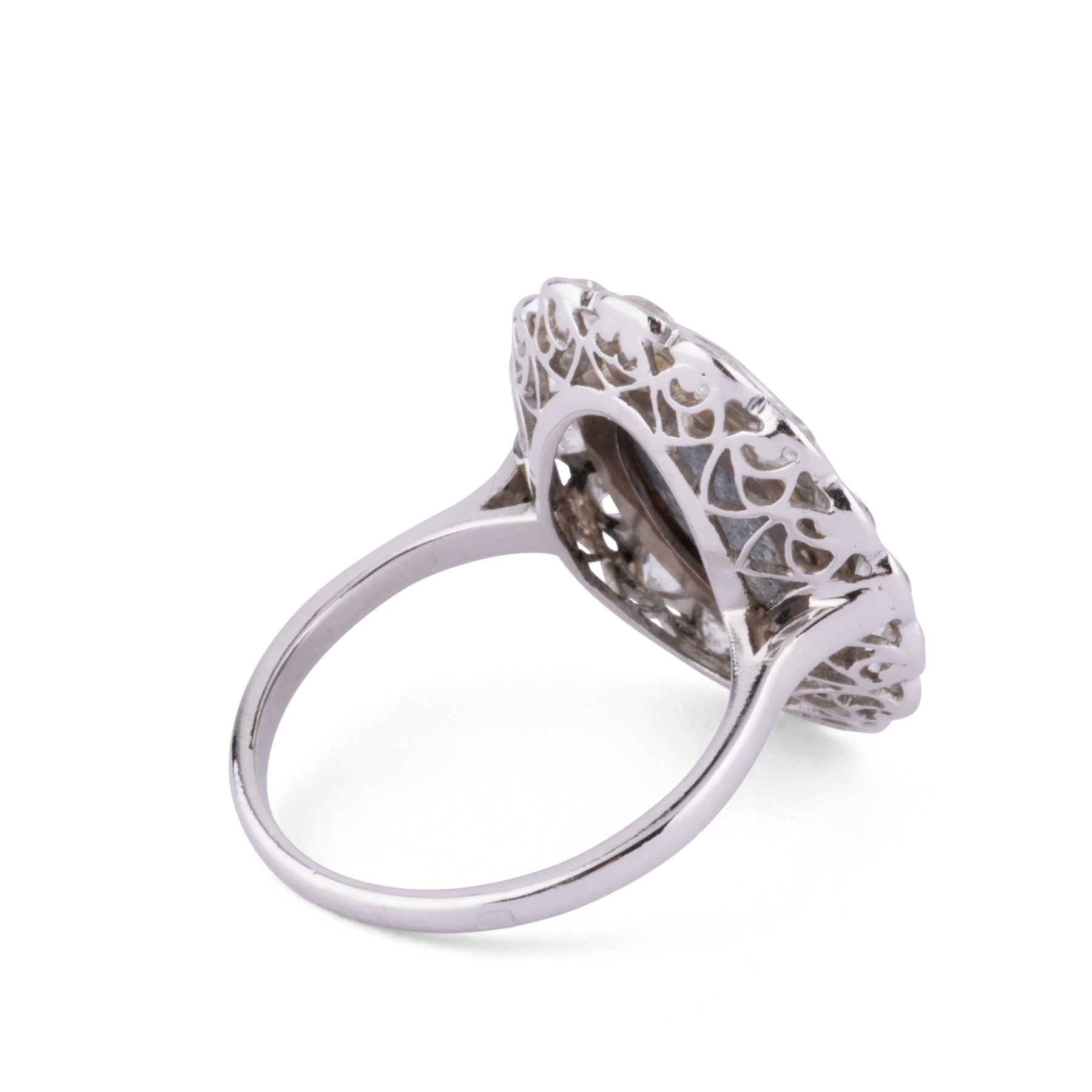 Bague en platine diamants et opale