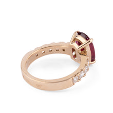 Charger l&#39;image dans la galerie, Bague or jaune rubis et diamants princesse

