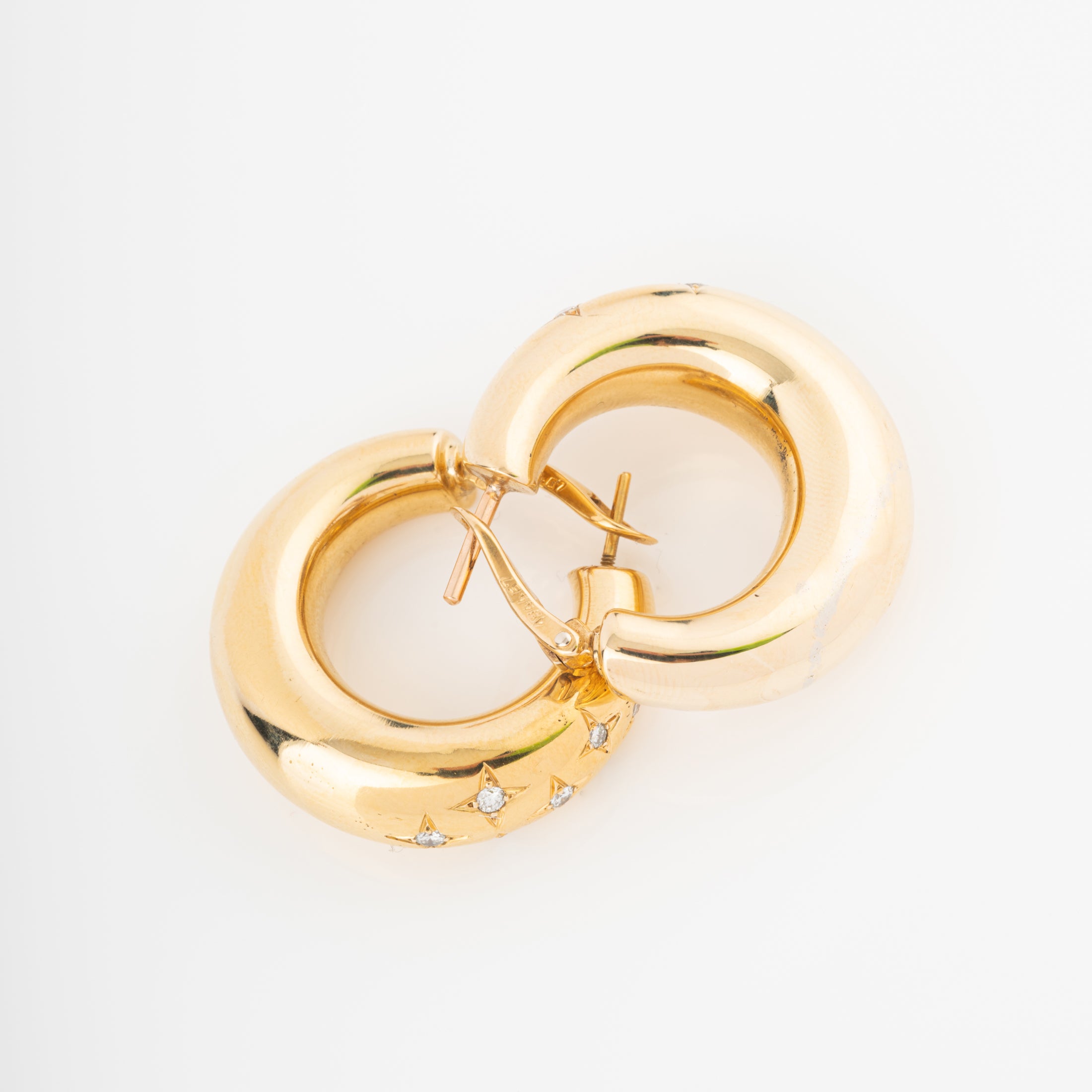Boucles d'oreilles de la Maison Chaumet sur or jaune