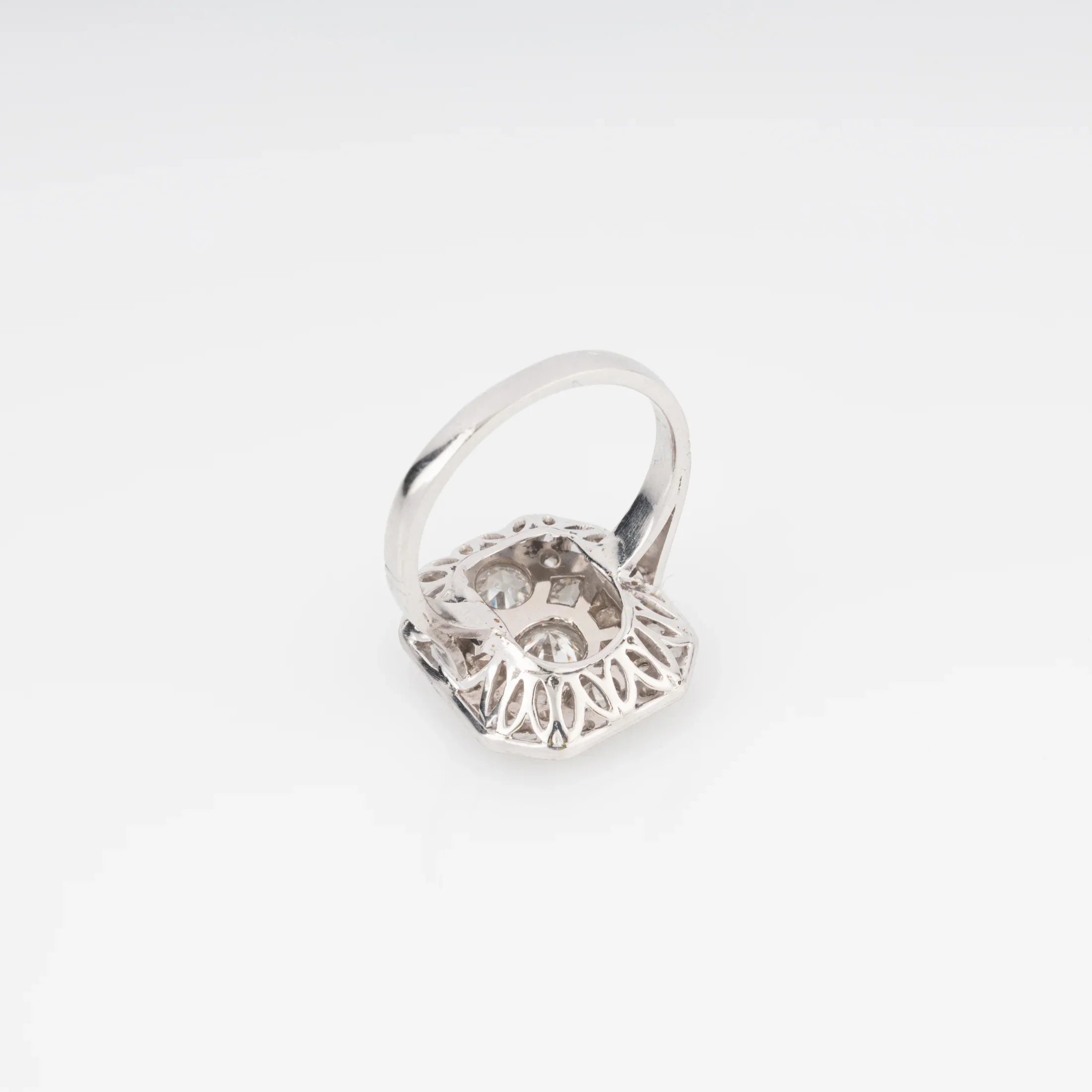 Bague en platine et diamants