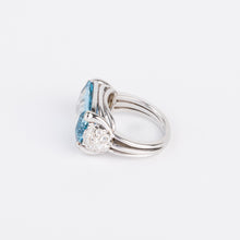 Charger l&#39;image dans la galerie, Bague or gris ornée d&#39;une aigue marine et diamants
