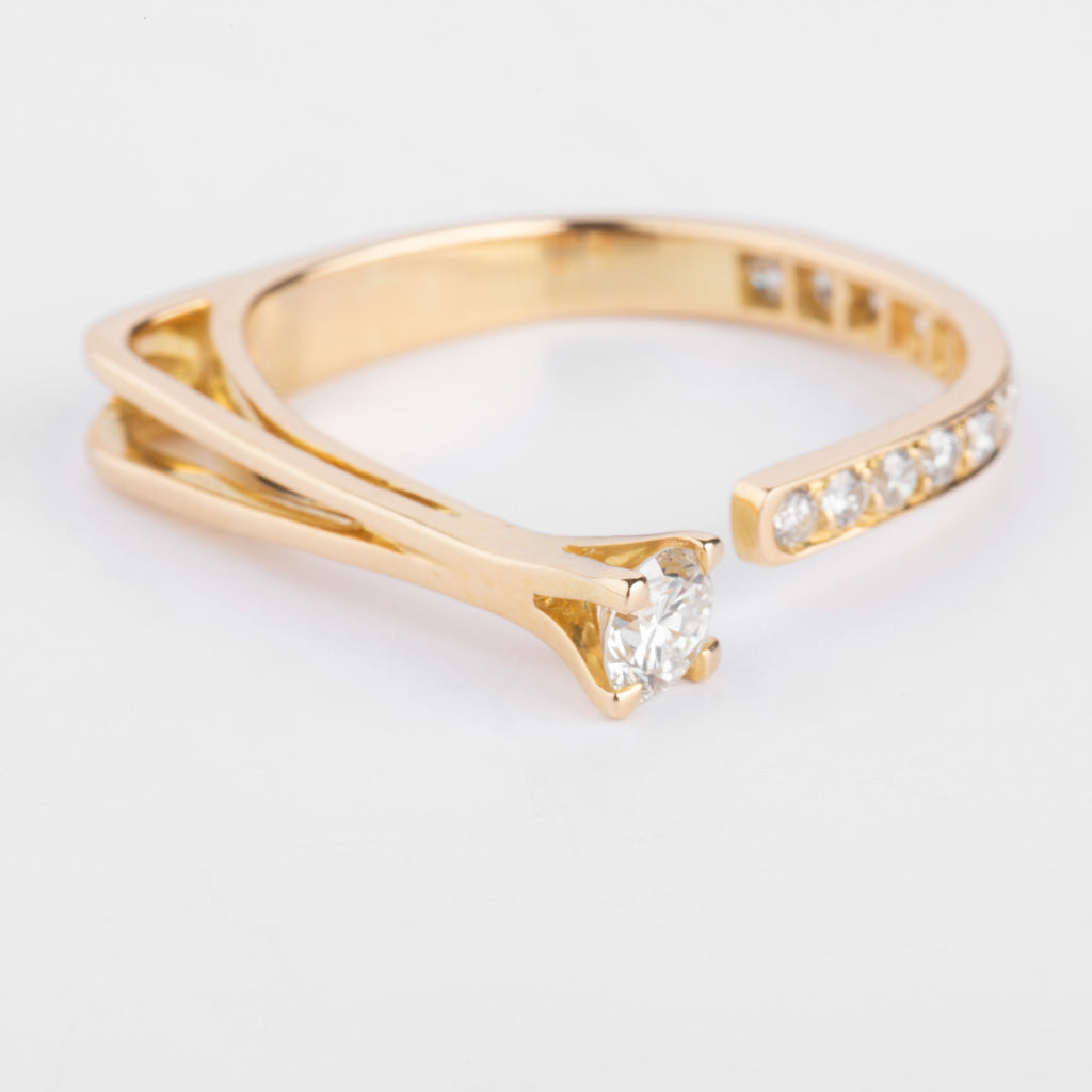 Bague ouverte or jaune et diamant design