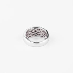 Bague jonc en or gris pavée de diamants