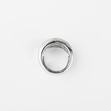Charger l&#39;image dans la galerie, Bague jonc en or gris pavée de diamants
