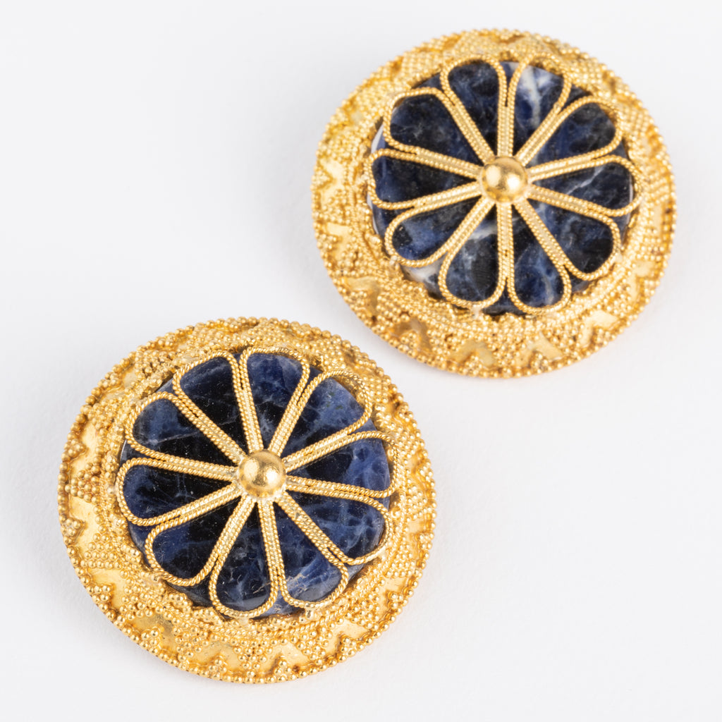 Boucles d'oreilles du créateur grec Ilias Lalaounis en or et sodalite