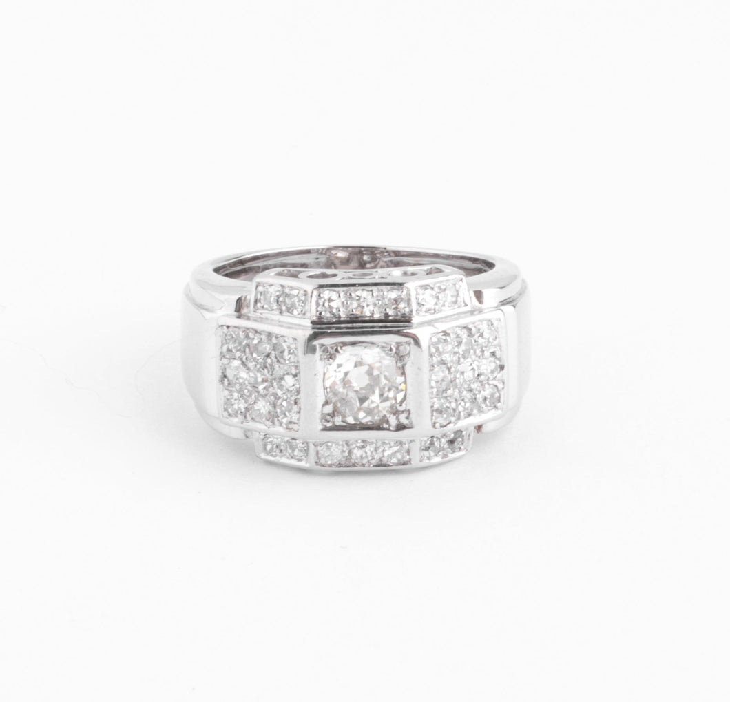 Bague en platine et diamants à gradins