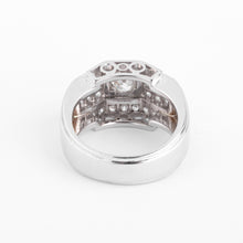 Charger l&#39;image dans la galerie, Bague en platine et diamants à gradins
