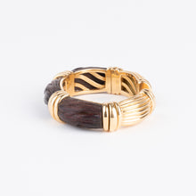 Charger l&#39;image dans la galerie, Bracelet jonc OJ Perrin en or jaune et bois d&#39;amourette
