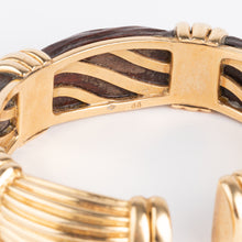 Charger l&#39;image dans la galerie, Bracelet jonc OJ Perrin en or jaune et bois d&#39;amourette
