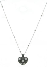 Charger l&#39;image dans la galerie, Collier ornée d&#39;un pendentif formant un cœur en diamant noirs et blancs - adalgyseboutique
