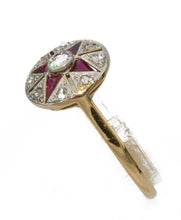 Charger l&#39;image dans la galerie, Bague ancienne ronde diamant et pierres rouges - adalgyseboutique
