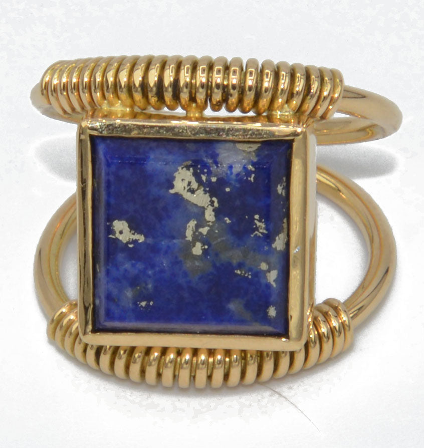 Bague étrusque en or et lapis