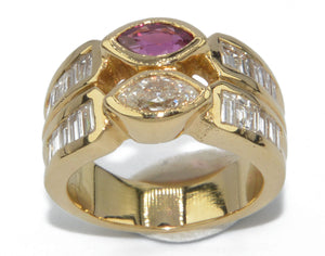 Bague or jaune en toi et moi rubis et diamant