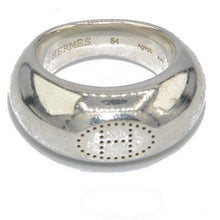 Charger l&#39;image dans la galerie, Bague en argent signée Hermès
