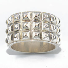 Charger l&#39;image dans la galerie, Bague Hermès modèle espionne en argent
