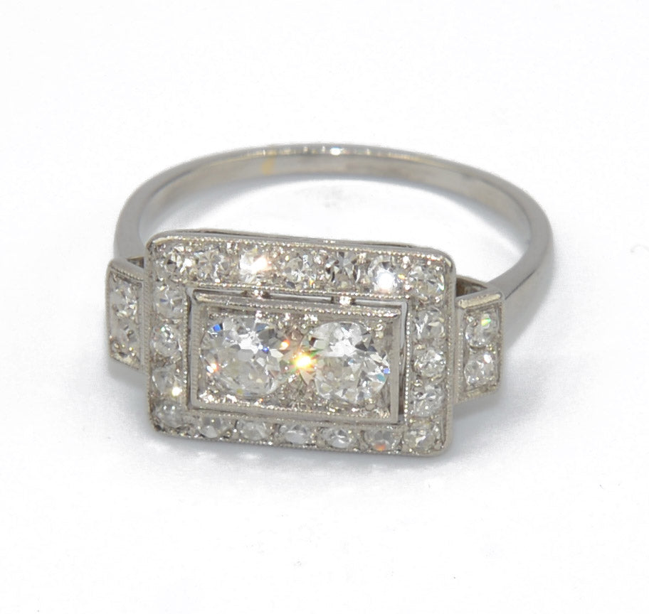 Bague en platine et diamant forme rectangulaire