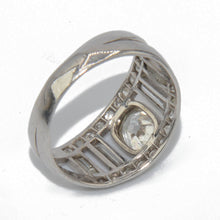 Charger l&#39;image dans la galerie, Bague en diamant et platine forme bandeau

