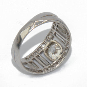 Bague en diamant et platine forme bandeau