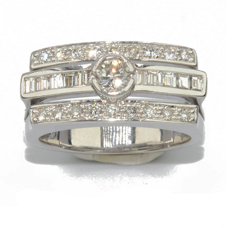 Bague rectangulaire en or gris et diamant