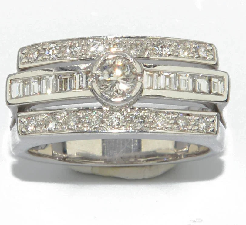 Bague rectangulaire en or gris et diamant
