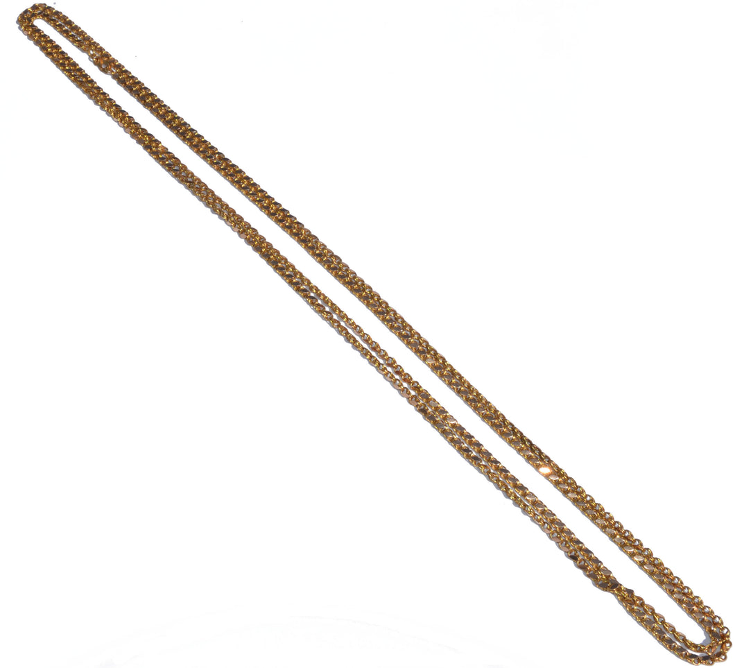Sautoir en Or rose formant une maille plate gourmette