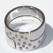 Charger l&#39;image dans la galerie, Bague Dinh Van modèle Seventies en or gris et diamant grand modèle
