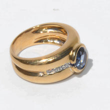 Charger l&#39;image dans la galerie, Bague jonc or jaune ornée d&#39;un saphir taille ronde et diamant
