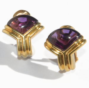 Boucles d'oreilles or jaune de la maison Bvlgari en améthyste