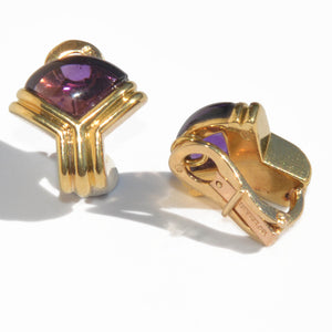 Boucles d'oreilles or jaune de la maison Bvlgari en améthyste