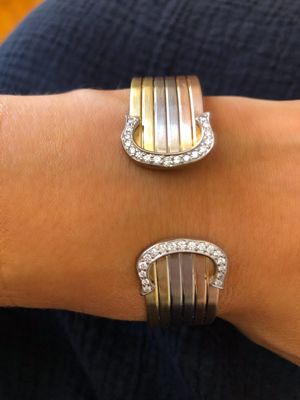 Bracelet de la maison Cartier modèle les 2 C - adalgyseboutique