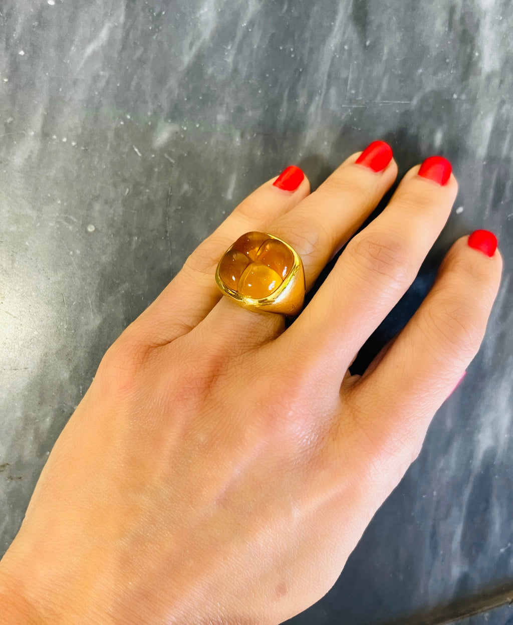 Bague en or jaune de la maison Pomellato Collection Mosaique