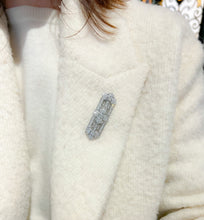 Charger l&#39;image dans la galerie, Broche en platine et diamants
