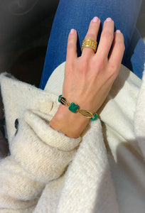 Bracelet en or jaune et malachite en pain de sucre