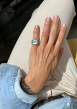 Charger l&#39;image dans la galerie, Bague aigue marine lactée et diamant sur or jaune
