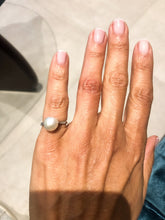 Charger l&#39;image dans la galerie, Bague Perle Akoya et platine
